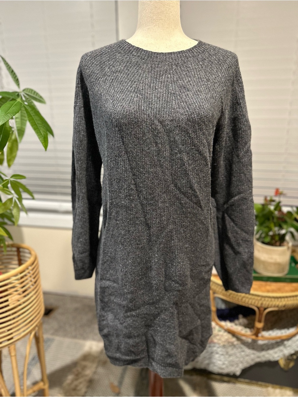 Uniqlo Classic Knit Long-Sleeve Women's Dress in Charcoal Gray